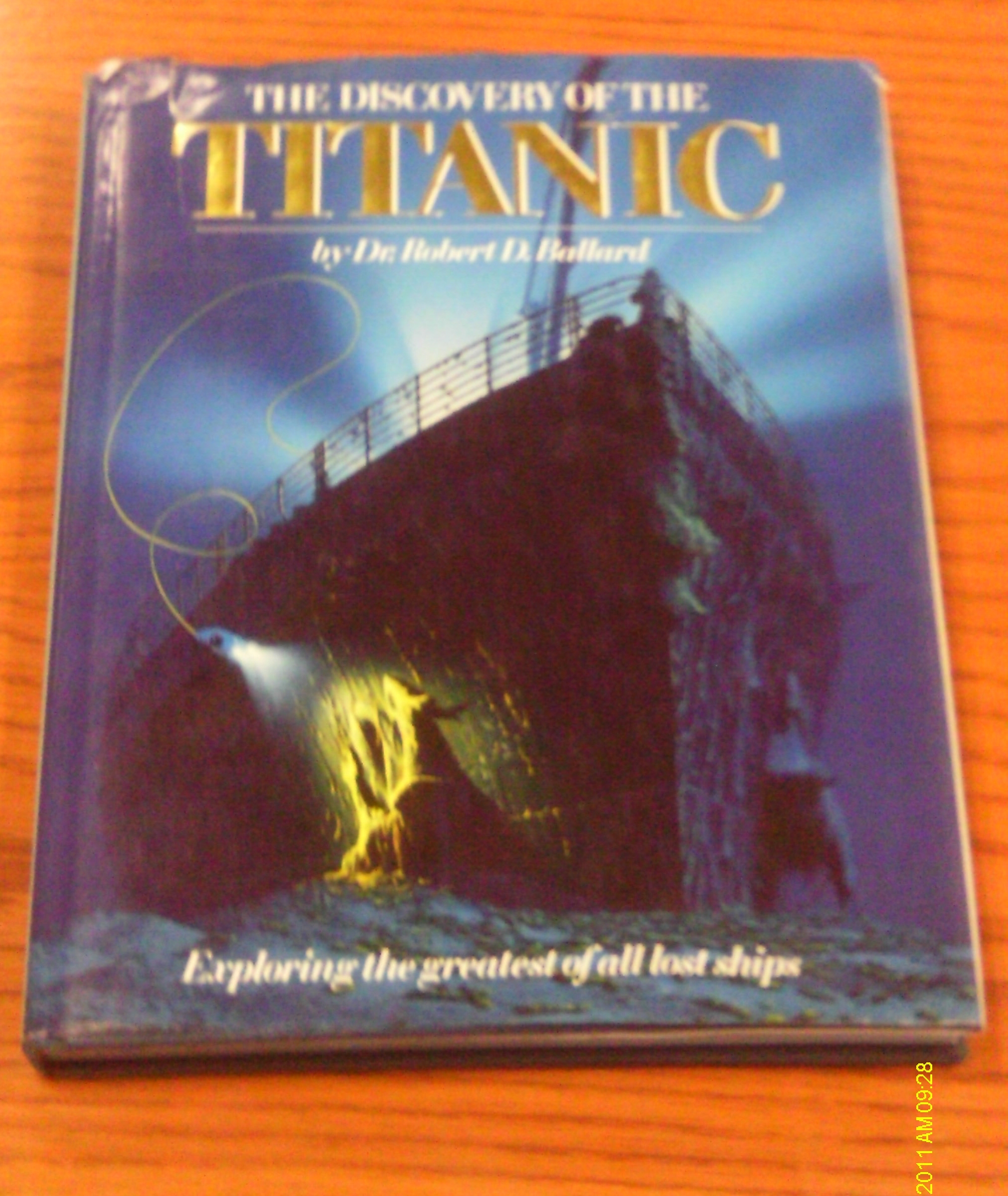 Bollard Titanic Book
