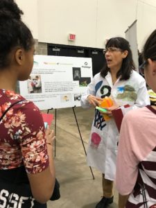 Isabel Agasie speaks with middle school students at FutureQuest 17.