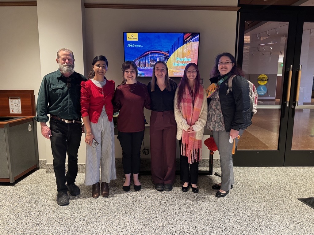 Val Watts and his students arrive at Kornberg Center at Promega Madison.